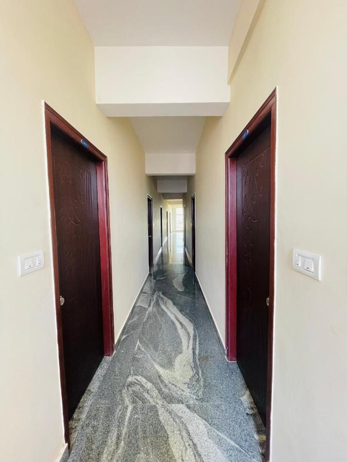 Crown Residency Hotel Mysore Exterior photo