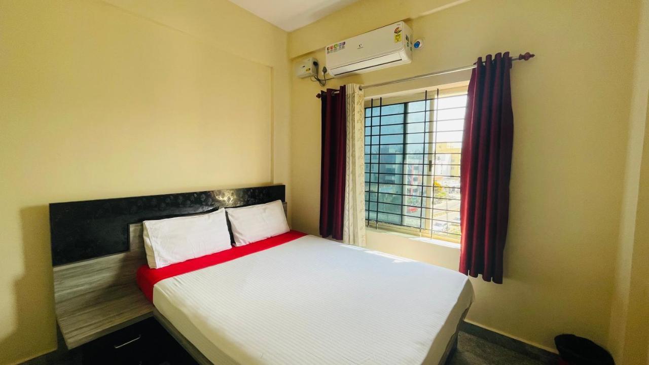Crown Residency Hotel Mysore Exterior photo
