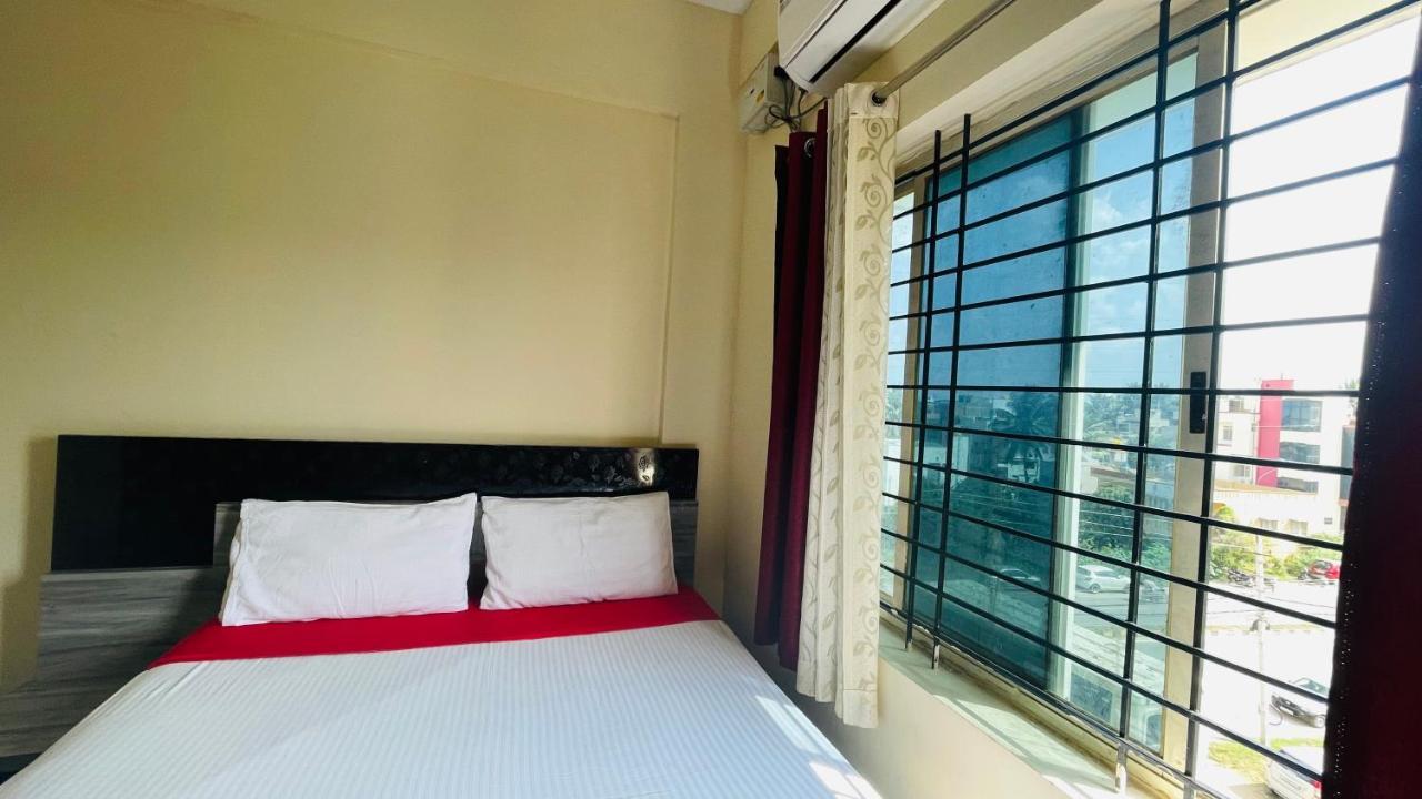 Crown Residency Hotel Mysore Exterior photo