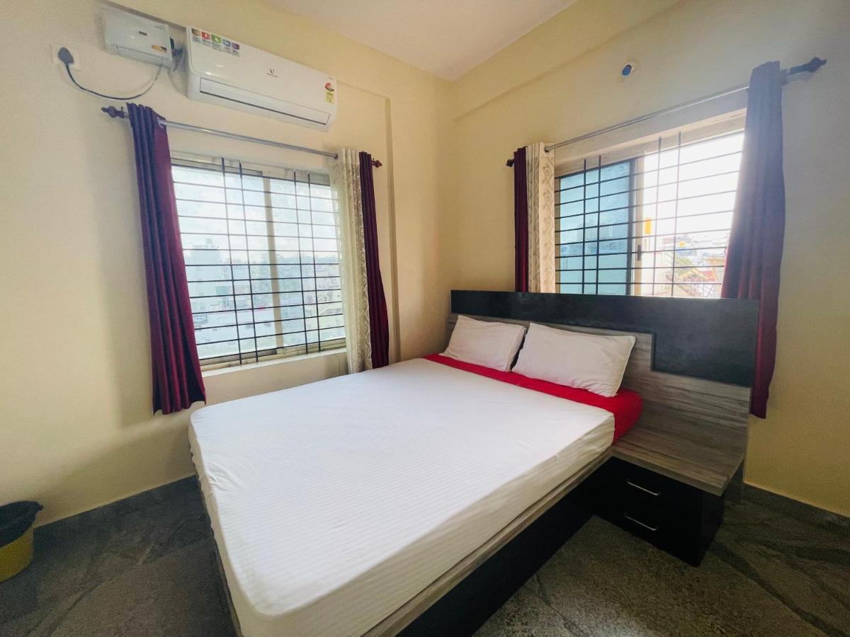 Crown Residency Hotel Mysore Exterior photo