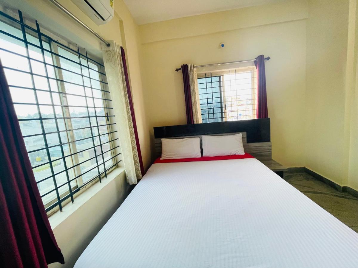 Crown Residency Hotel Mysore Exterior photo