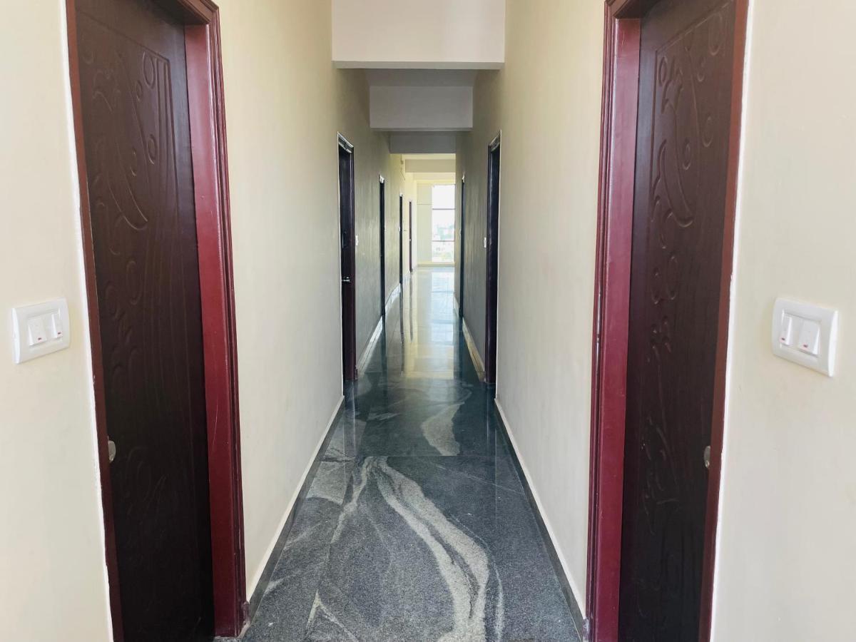 Crown Residency Hotel Mysore Exterior photo